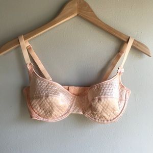 NWT VS Vintage Pinup Style Satin Quilted Bra